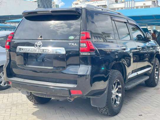 TOYOTA LANDCRUISER PRADO TX.L 2020MODEL SUNROOF image 6
