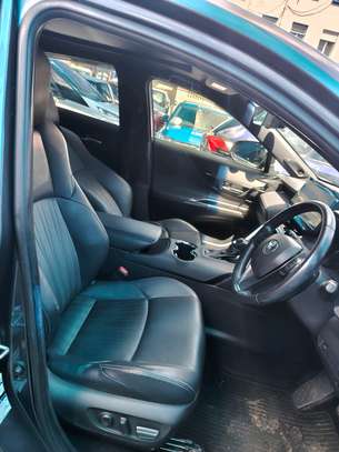 Toyota Harrier Moonroof 2020 4WD image 10