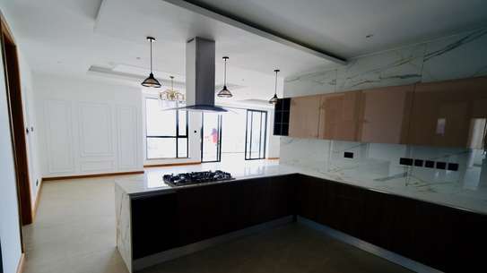 3 Bed Apartment with En Suite at 2026-128 3 Bed image 2