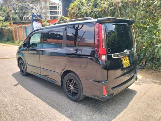 TOYOTA NOAH NEW SHAPE 2015 MODEL. image 5