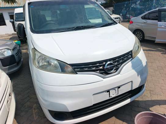Nissan Nv200 image 10