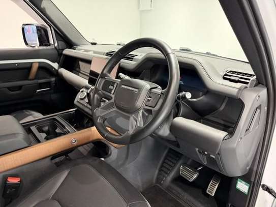 2022 LAND ROVER DEFENDER 110X-DYNAMIC image 4