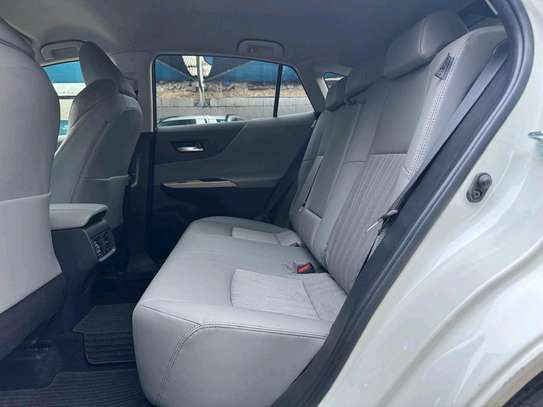 2020 Toyota harrier image 4