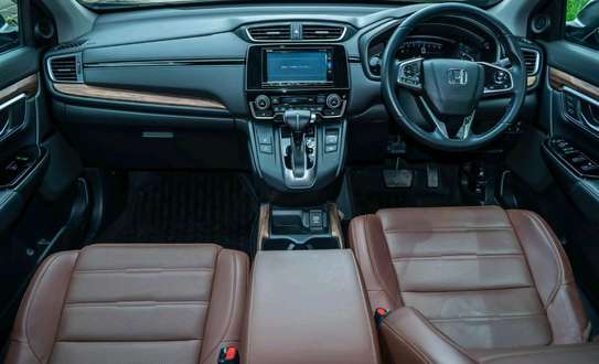 Honda CRV New Shape black color 2018 model image 2