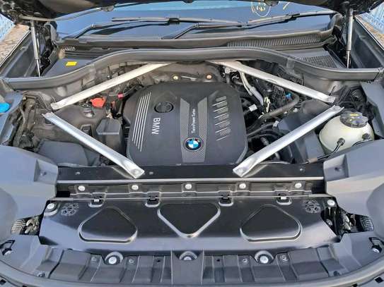 BMW X7  M SPORT 2019model Sunroof image 5