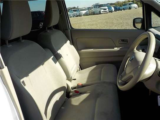 2019 SUZUKI WAGON R 5D image 7