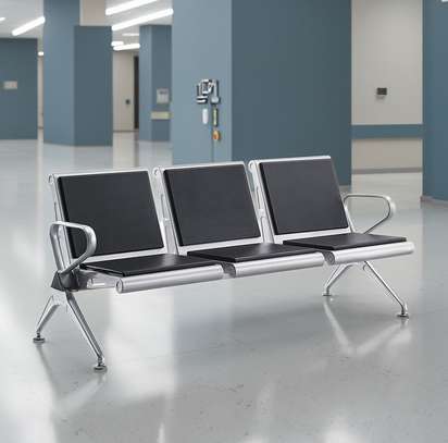 Hard Pad 3-Link Leather Waiting Bench image 9