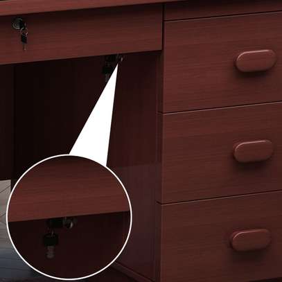 Office Tables: Office Desk Set With Smooth Table Top image 2