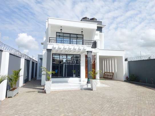 3 Bedroom Luxury Home On 1/8 Acre For Sale In Mtwapa, Coast image 11