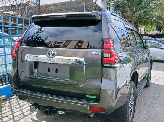 Toyota prado image 7
