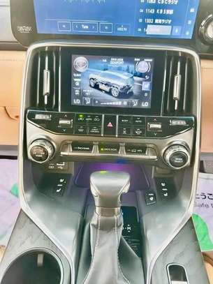 Lexus Lx600 2023 Sport image 8