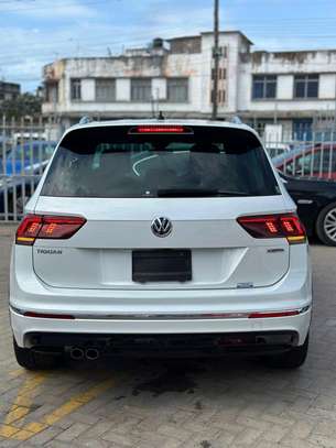 Volkswagen Tiguan R-line 2000cc 2018 image 3