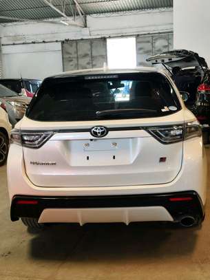 Toyota harrier image 2