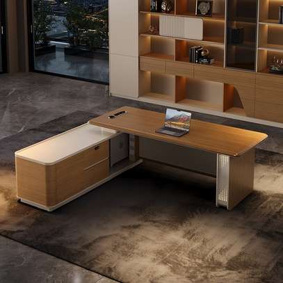 Office Desk:2.2 M L-shaped executive office desk in Kisumu image 4