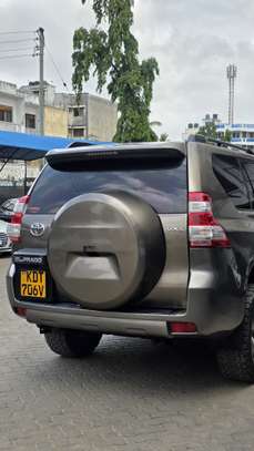 Toyota land Cruiser Prado VX-L 2015 image 10