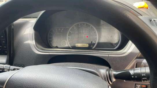TOYOTA NOAH 2016MODEL 8 SEATER 2WD image 5