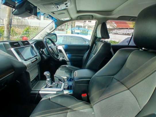 Toyota prado image 3