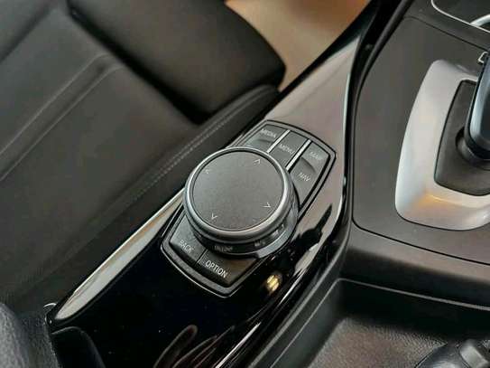 BMW 118i Black 2018 image 4