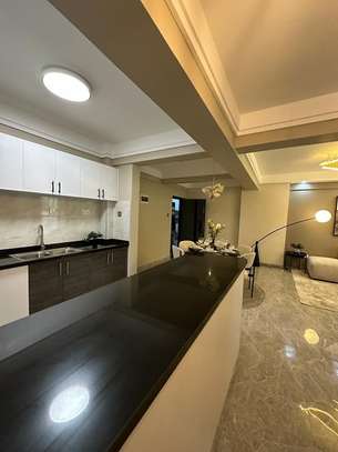 3 Bed Apartment with En Suite in Kilimani image 6