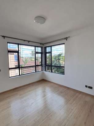 Luxury 8-Room, 5BR En-Suite Townhouse, Lavington image 8