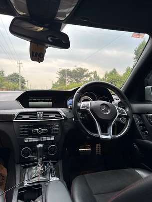 Mercedes C200 Avantgarde image 4