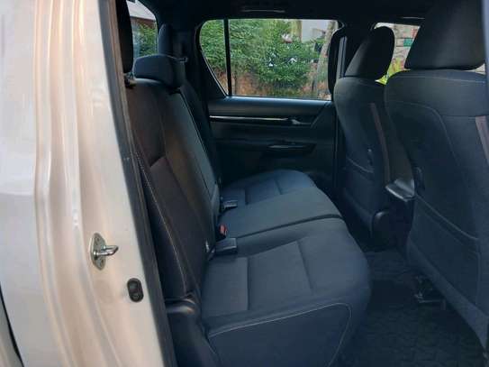 Toyota hilux double cub for sale in Kenya image 14