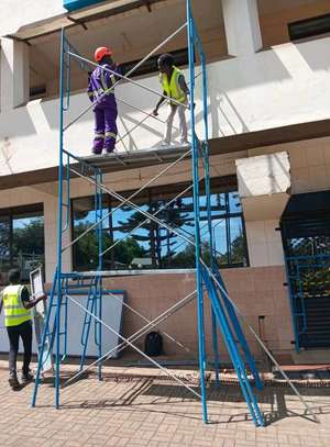 Scaffolding ladder image 3