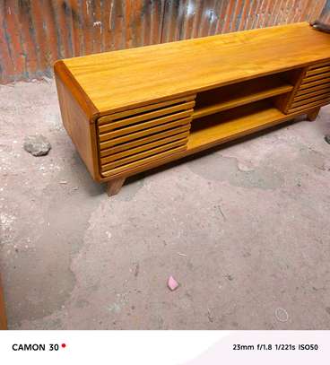 TV stand & matching coffee table image 3