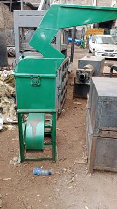 Charcoal crusher image 3