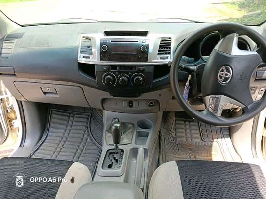 TOYOTA HILUX DOUBLE CAB AUTOMATIC 2008 MODEL image 8