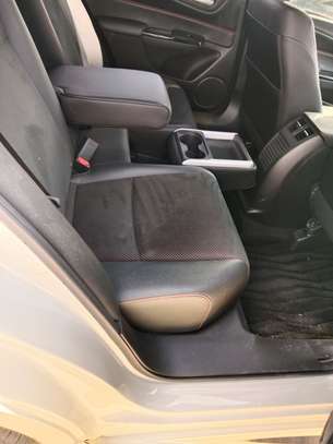 Honda jade image 7