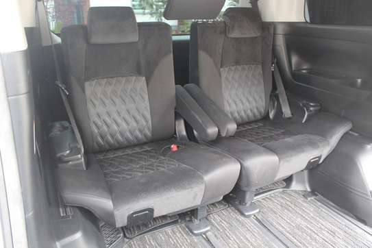 Toyota Vellfire 2.5 Petrol 6 Seater, 2019, 59,000 Kms image 12