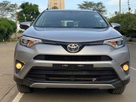 Toyota RAV4 hybrid silver color fully loaded 2019 image 9