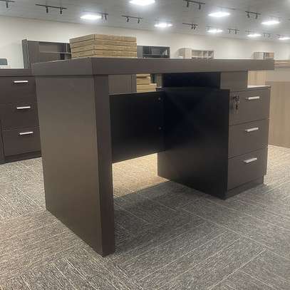 Executive 140cm Office Desk image 8