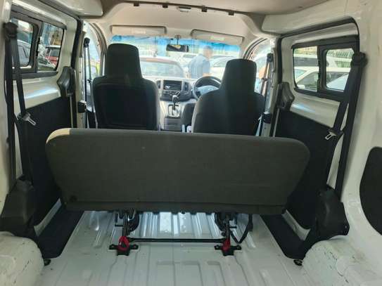 Nissan Nv200 image 5