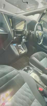 Toyota Alphard Black Sunroof 2018 image 3