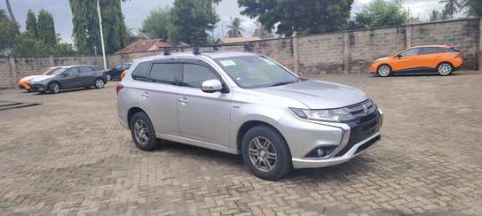 Mitsubishi Outlander sunroof image 2