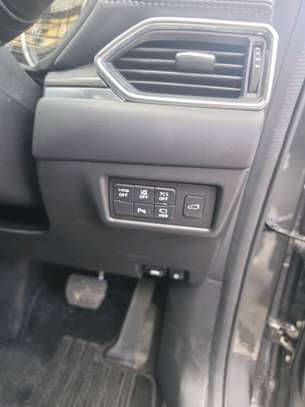 MAZDA CX5 PETROL 2500CC 2019MODEL image 9