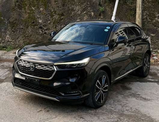 Honda vezel newshape hybrid image 3