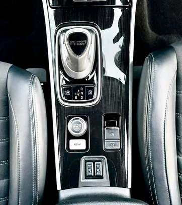 Mitsubishi outlander black color fully loaded 2019 model. image 10