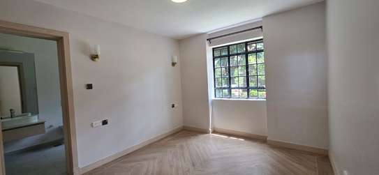 6BR Home + Office & DSQ – Lavington | KSh 440K image 4
