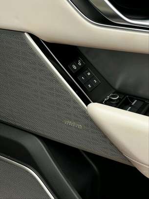 RANGE ROVER VELAR R-DYNAMICS 2018MODEL DIESEL image 7
