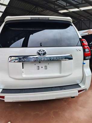 Toyota land cruiser prado Diesel TX 2018 image 2