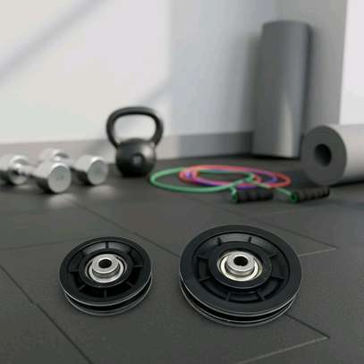 Gym equipment Pulley image 2