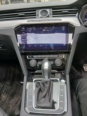 Volkswagen Arteon R-LINE image 3
