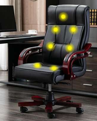 Office chair: Black leather executive office chair image 2