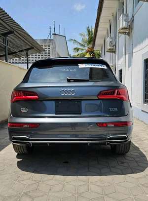 Audi Quattro SQ5 S-Line Grey sunroof 2018 image 10