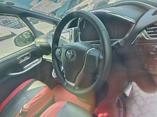 Toyota Noah hybrid WXB 2019 SI image 2