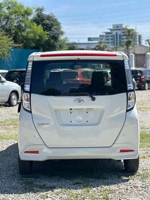 Toyota Tank pearl image 2