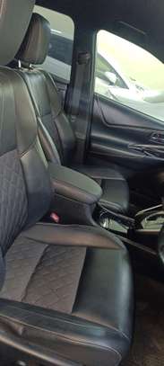 Toyota Harrier Premium 2018 2wd image 6
